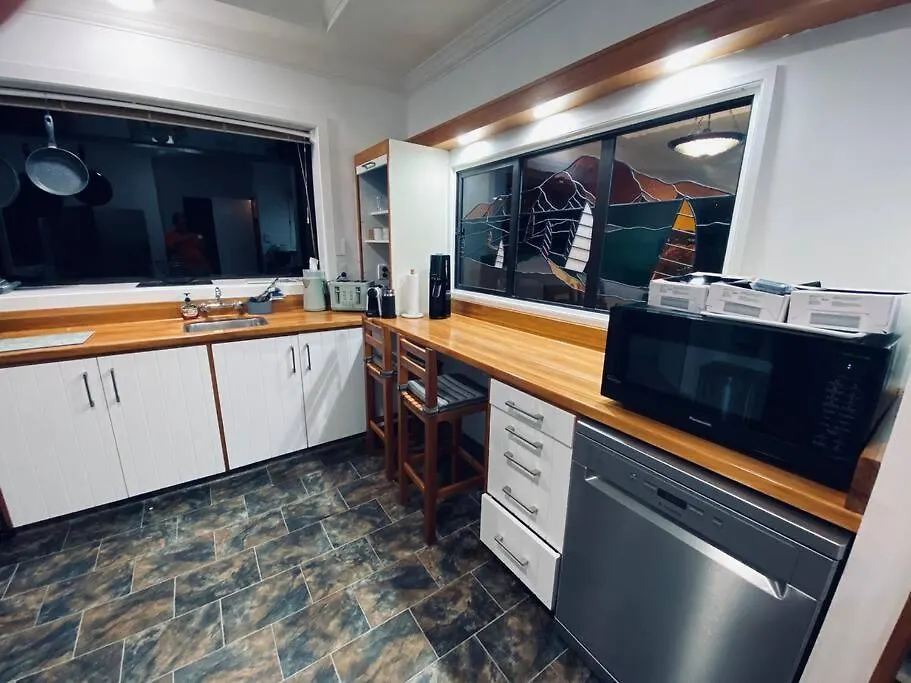 Sandwalk - Big, Bold, Beachfront Paraparaumu Holiday home